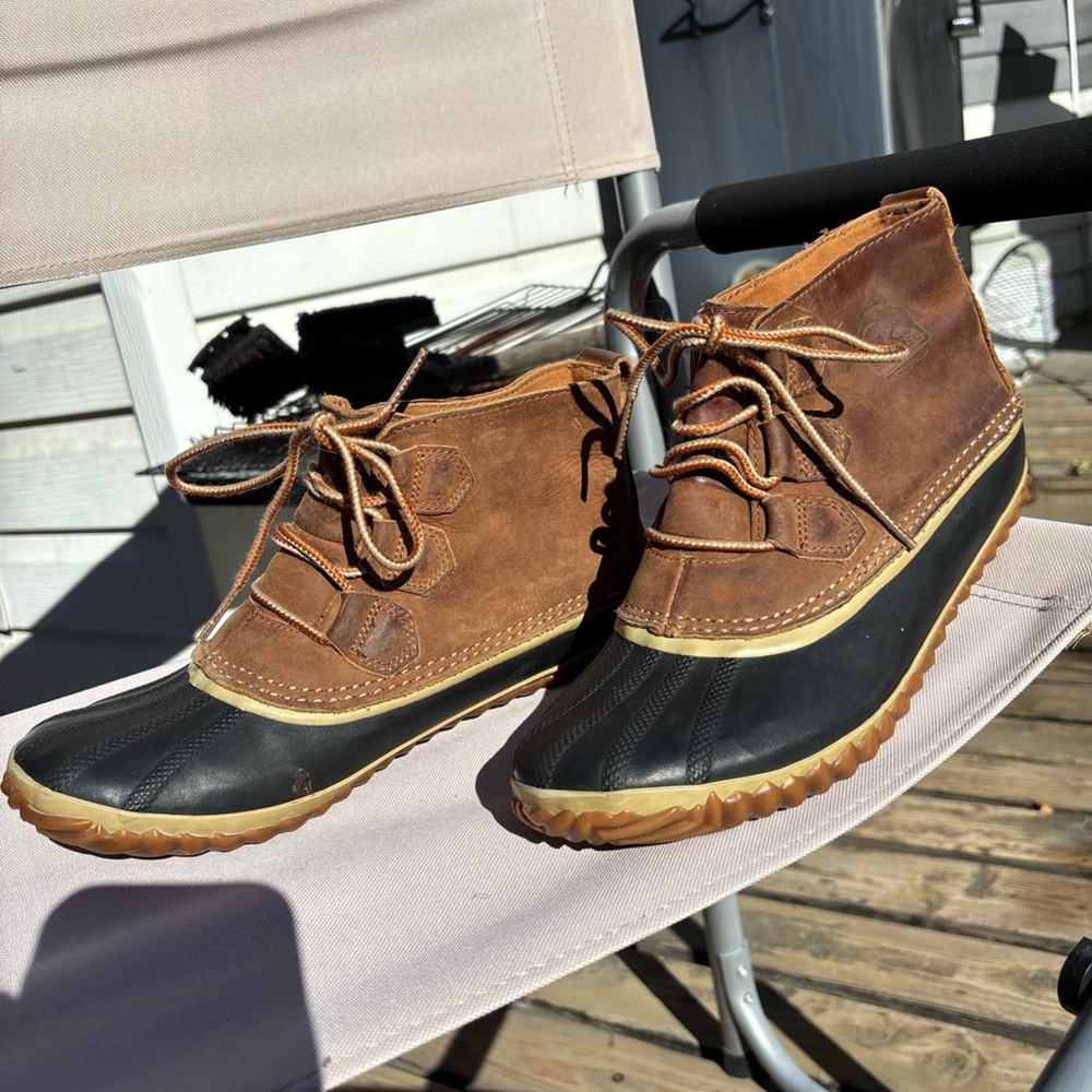 SOREL Women’s Out 'n About Duck Boots Navy/Tan Size 9 Waterproof Lace Up Low Top - Picture 3 of 8